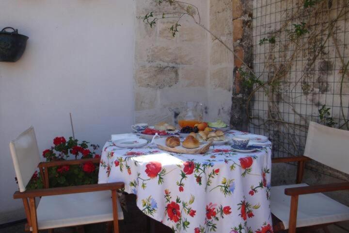 Appartement Le Volte Di San Leonardo à Lecce Extérieur photo